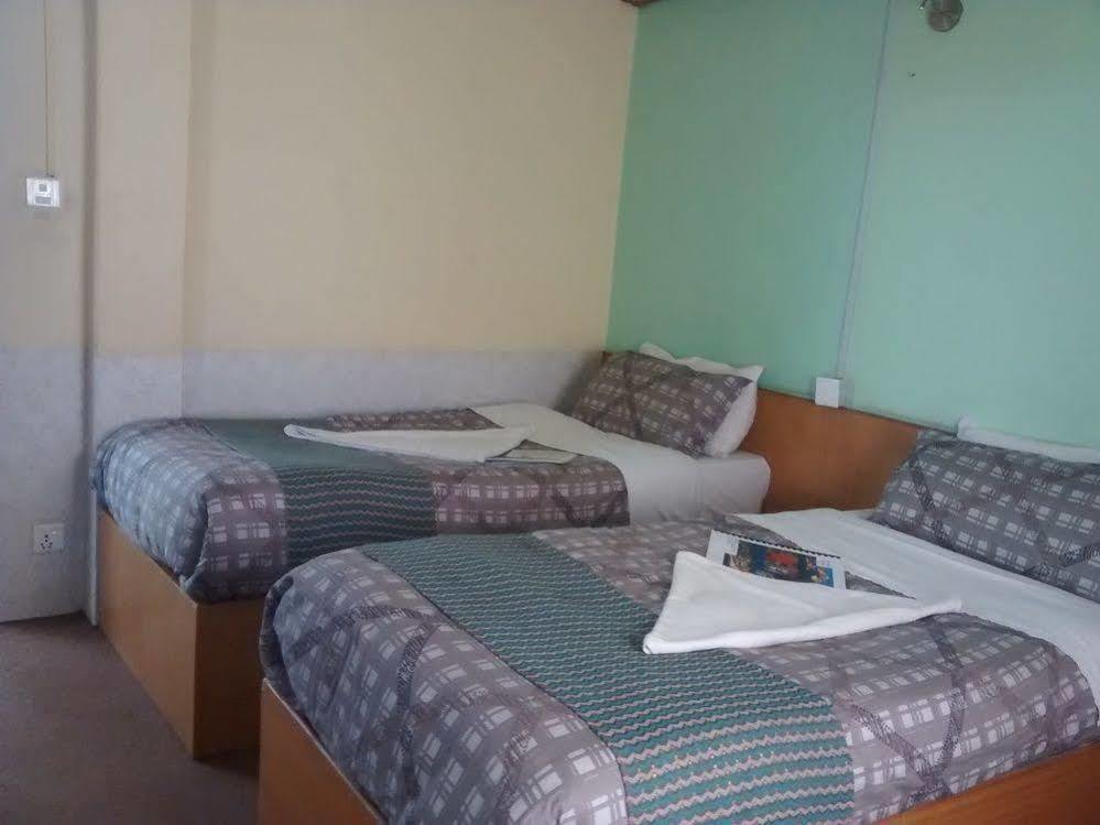 Hotel Nana Катманду Экстерьер фото